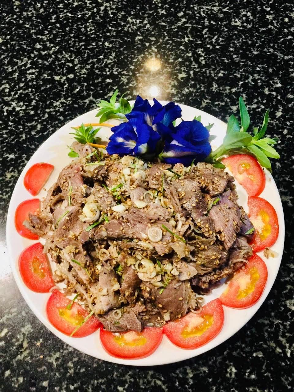 Bò bóp thấu tại Ven Sông Quán